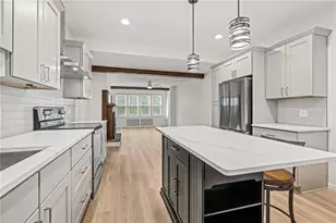 419 Hastings St, Pittsburgh, PA 15206 - Photo 8