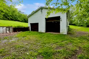 114 Frailey Rd, Plumcreek Township, PA 15774 - Photo 10