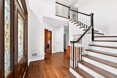 322 Schlag Ct, Ross Twp, PA 15237 - Photo 4