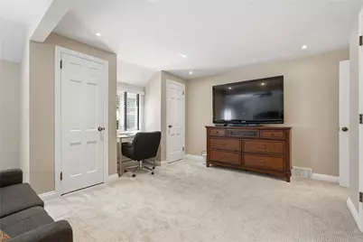 954 Lindendale Dr, Pittsburgh, PA 15243 - Photo 32