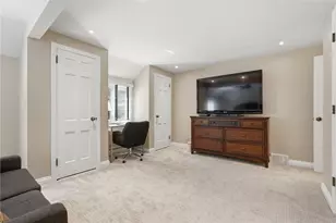 954 Lindendale Dr, Pittsburgh, PA 15243 - Photo 32