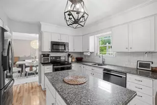 333 Warrick Dr, Seven Fields Boro, PA 16046 - Photo 12