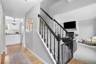 333 Warrick Dr, Seven Fields Boro, PA 16046 - Photo 4