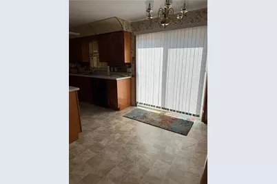 432 Violet Dr, Lower Burrell, PA 15068 - Photo 8