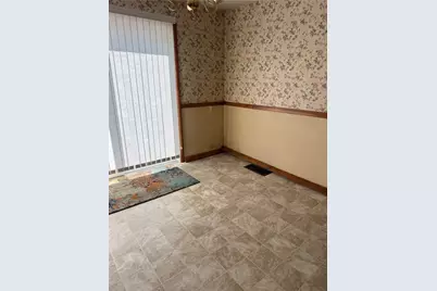 432 Violet Dr, Lower Burrell, PA 15068 - Photo 6