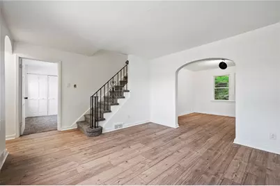 2219 Manor Ave, Pittsburgh, PA 15218 - Photo 4