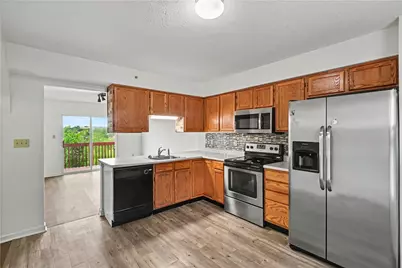 137 Mountain Dr, Carnegie, PA 15106 - Photo 6