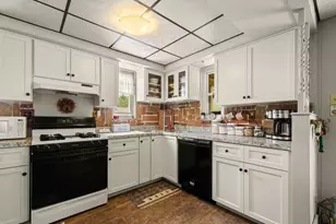942 Scenery Dr, Elizabeth Twp/Boro, PA 15037 - Photo 8