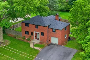1018 Forsythe Rd, Carnegie, PA 15106 - Photo 2