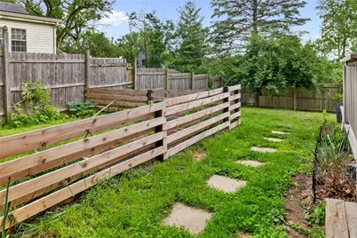 1018 Forsythe Rd, Carnegie, PA 15106 - Photo 34