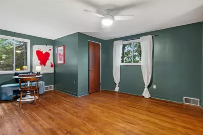 1018 Forsythe Rd, Carnegie, PA 15106 - Photo 24