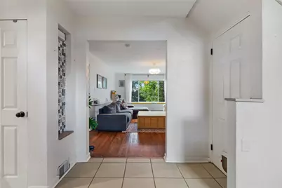 1018 Forsythe Rd, Carnegie, PA 15106 - Photo 6