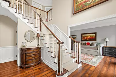 8605 Christine Court, Bridgeville, PA 15017 - Photo 2