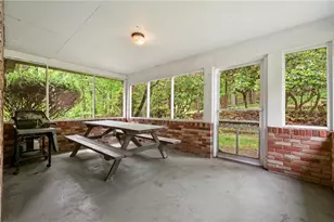 389 E Pgh, Salem Township, PA 15626 - Photo 16