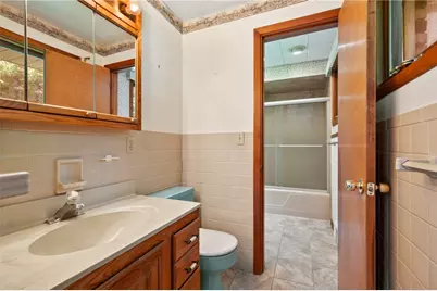 389 E Pgh, Salem Township, PA 15626 - Photo 10
