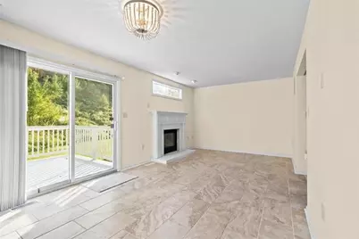 510 W Village Green Blvd, Adams Township, PA 16046 - Photo 10