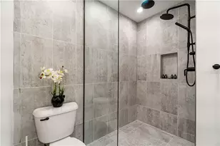 242 E Jefferson St, Pittsburgh, PA 15212 - Photo 28