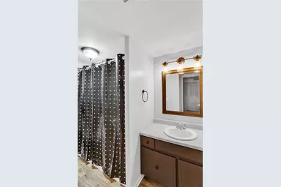 2401 Charlemagne Cir, Ross Twp, PA 15237 - Photo 12