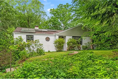 203 Rockingham Road, Pittsburgh, PA 15238 - Photo 2