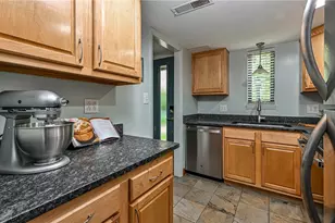 48 Foster Square, Pittsburgh, PA 15212 - Photo 12