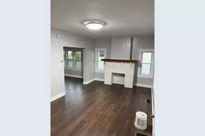 8 W Laurel Ave, New Castle, PA 16101 - Photo 2