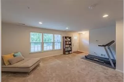 1812 Rutgers, Pittsburgh, PA 15143 - Photo 10