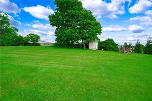 120 W Sunbury Rd, Center Township, PA 16001 - Photo 34
