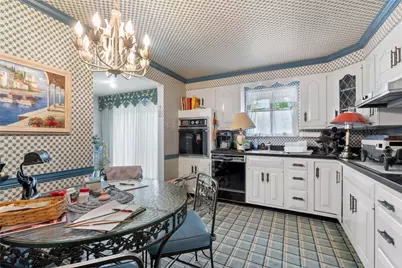 757 Artvue Dr, Scott Township, PA 15243 - Photo 8