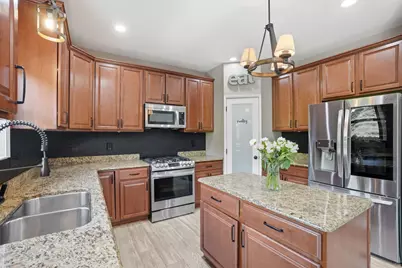 1049 Sweet Brier Drive, Hopewell Township, PA 15001 - Photo 16