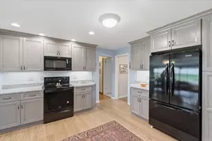 132 Penhurst Dr, Wilkins Township, PA 15235 - Photo 20