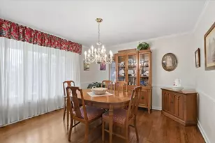 132 Penhurst Dr, Wilkins Township, PA 15235 - Photo 8