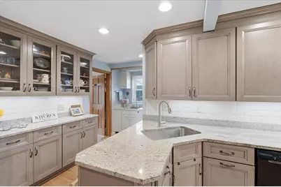 132 Penhurst Drive, Wilkins Township, PA 15235 - Photo 18