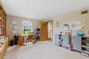 132 Penhurst Dr, Wilkins Township, PA 15235 - Photo 26