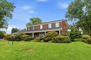 132 Penhurst Dr, Wilkins Township, PA 15235 - Photo 40