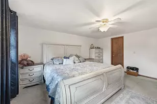 576 Carroll Dr, Irwin, PA 15642 - Photo 18