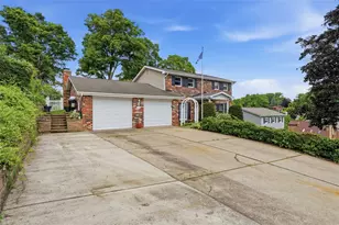 576 Carroll Dr, Irwin, PA 15642 - Photo 40