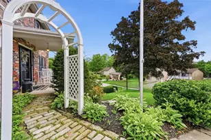 576 Carroll Dr, Irwin, PA 15642 - Photo 34