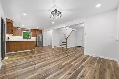 909 Apache Trl, Coolspring Township, PA 16137 - Photo 8