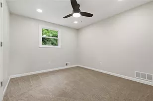 1341 Sturdy Oak Dr, Scott Township, PA 15220 - Photo 26