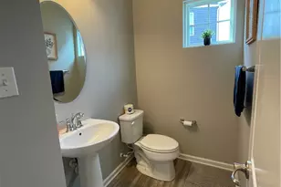 4054 Overview Dr, Cecil, PA 15317 - Photo 12