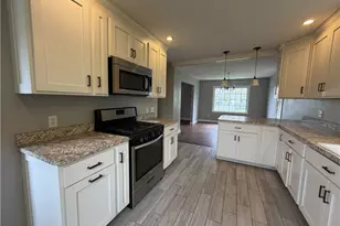 1146 Franklin Rd, Jackson Center Boro, PA 16133 - Photo 8