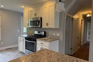 1146 Franklin Rd, Jackson Center Boro, PA 16133 - Photo 6