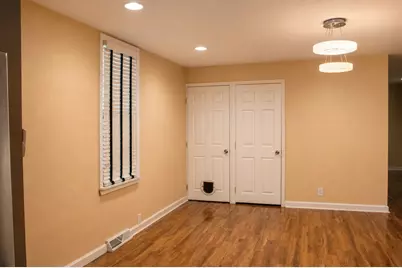 338 1/2 N 1st Street, Jeannette, PA 15644 - Photo 6