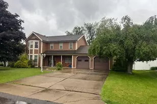 5006 Julia Ln, Kennedy Township, PA 15136 - Photo 2