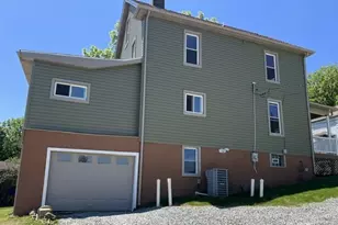 809 Depot St, Youngwood, PA 15697 - Photo 16