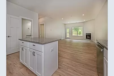 202 Willow Ln, Beaver Falls, PA 15010 - Photo 10