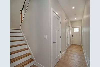 202 Willow Ln, Beaver Falls, PA 15010 - Photo 2