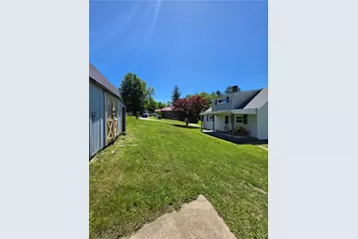 84 Crossridge Rd, Fallowfield, PA 15022 - Photo 4