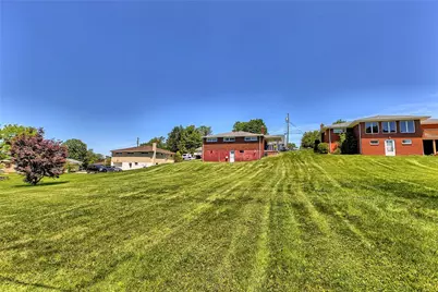715 Parkview Terrace, Mt Pleasant Boro, PA 15666 - Photo 4