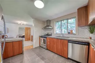 106 Primrose Ave, Pittsburgh, PA 15116 - Photo 6